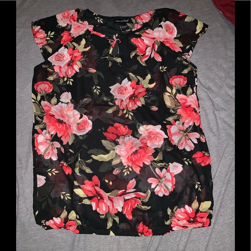 Alisha & Chloe new with tag shirt 1x black flowers
